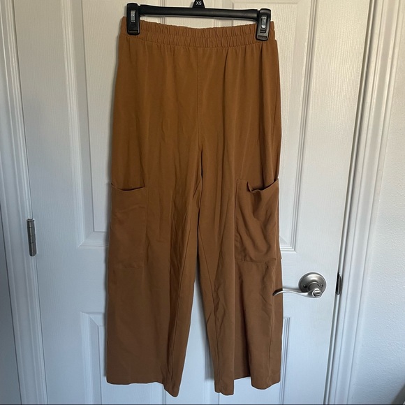 Zara Flowy Pocket Cargo Cropped Wide Leg Pants - Picture 1 of 3